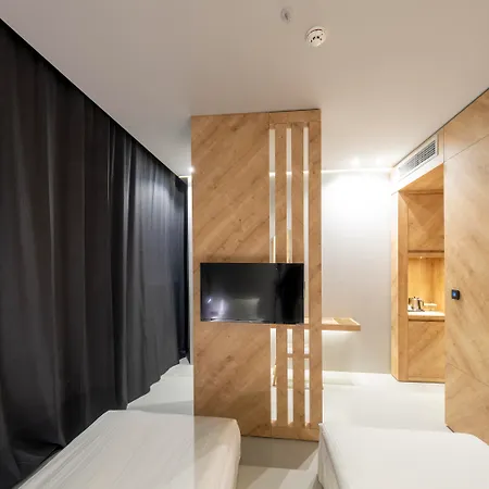 Hotel Ag 2*